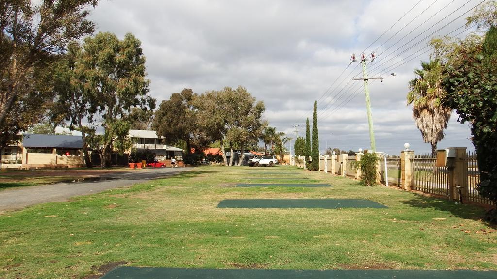 Australind Tourist Park Hotel Exterior photo