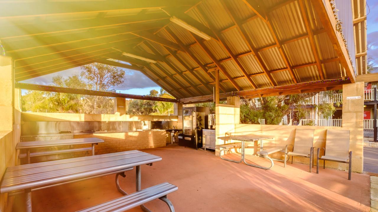 Australind Tourist Park Hotel Exterior photo