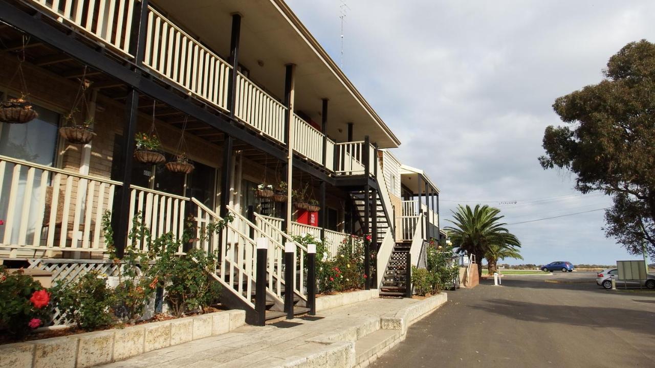 Australind Tourist Park Hotel Exterior photo